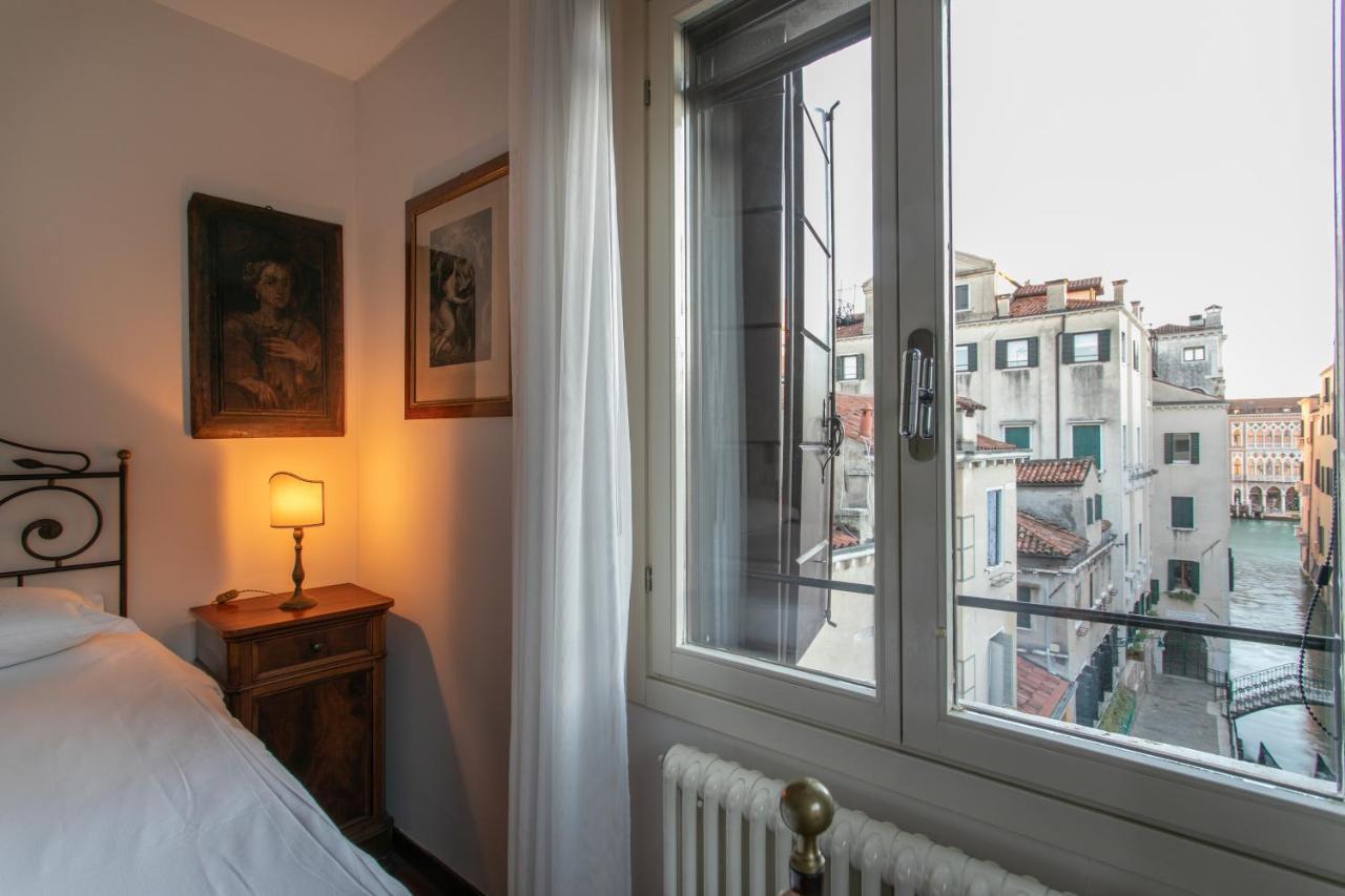 Ca' Al Giglio - Appartamento Vista Canale Veneza Exterior foto