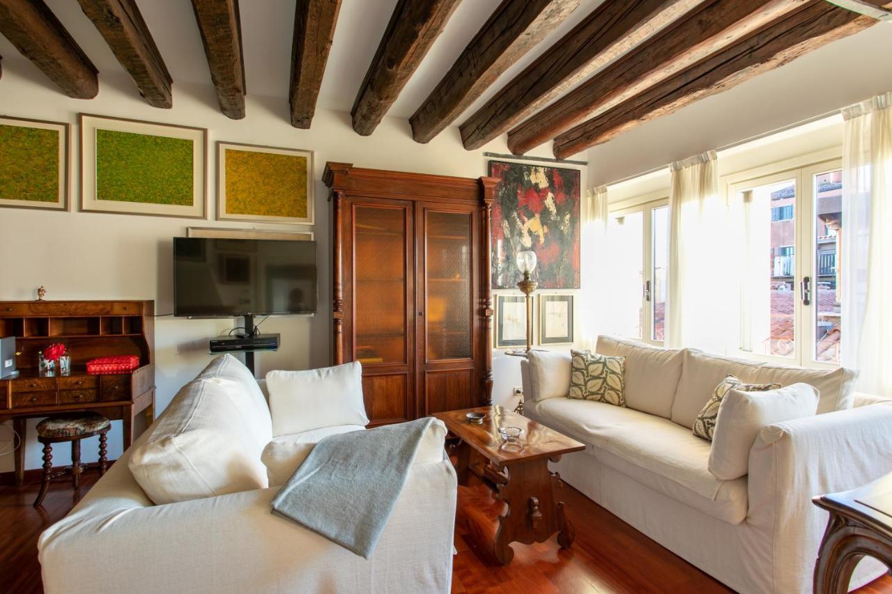 Ca' Al Giglio - Appartamento Vista Canale Veneza Exterior foto